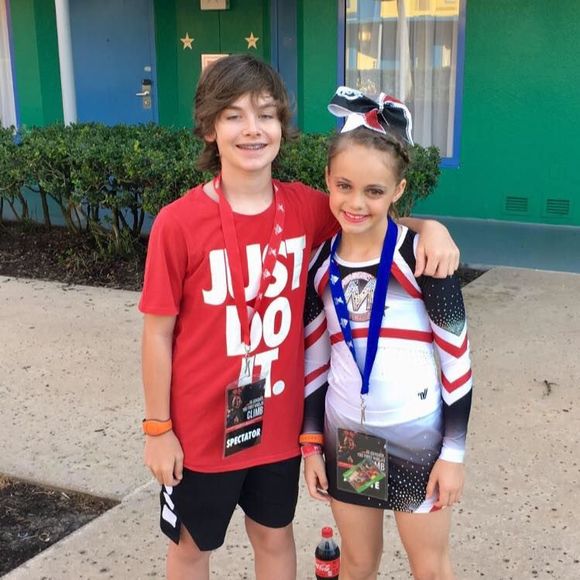 Meet your Posher, Amanda - Picture 1 of 1